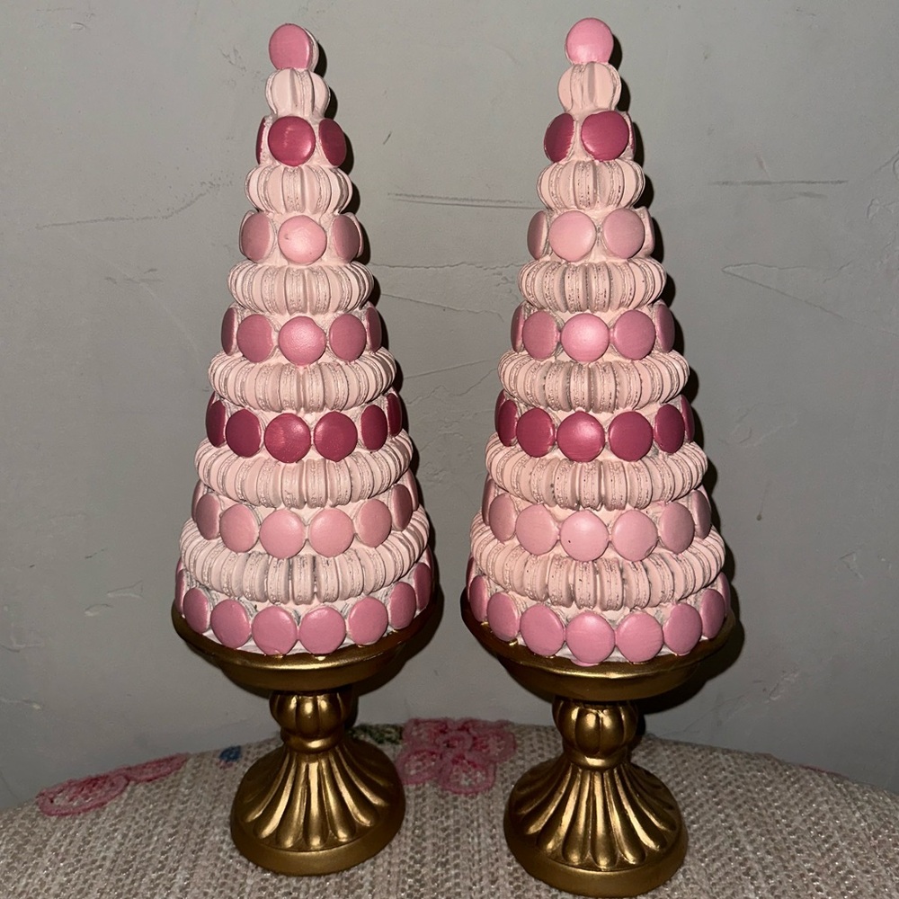NEW Cupcakes and cashmere pink macaron tree at home macaron set of 2